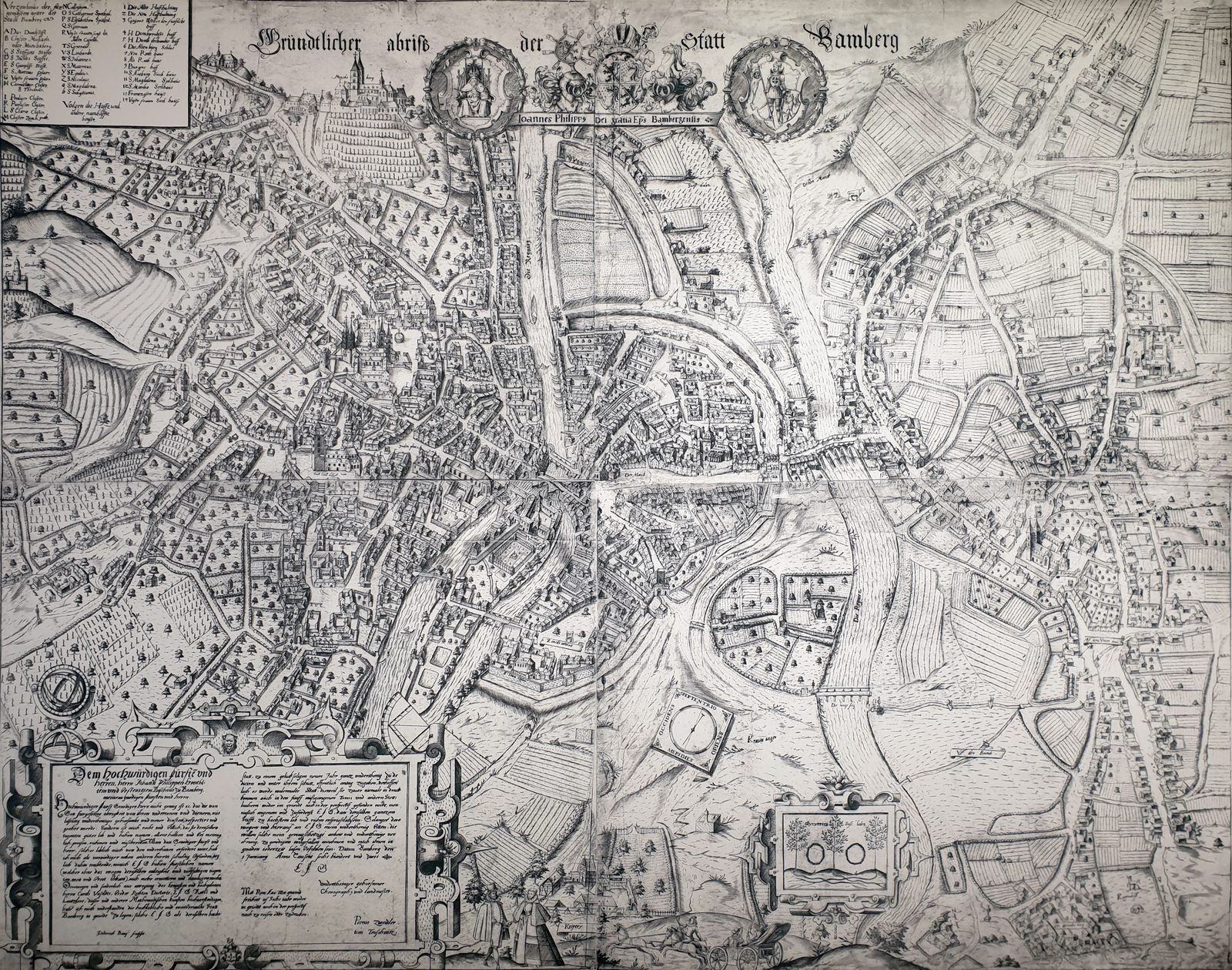 Kupferstich-Vogelschauplan Bambergs von 1602 mit Titel-Kartusche, Bischofswappen und Signatur Petrus Zweidler.